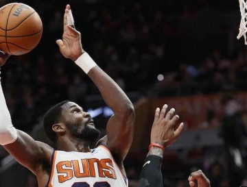 星空体育官网-保罗单人带队显出疲态 艾顿火线驰援恰逢其时